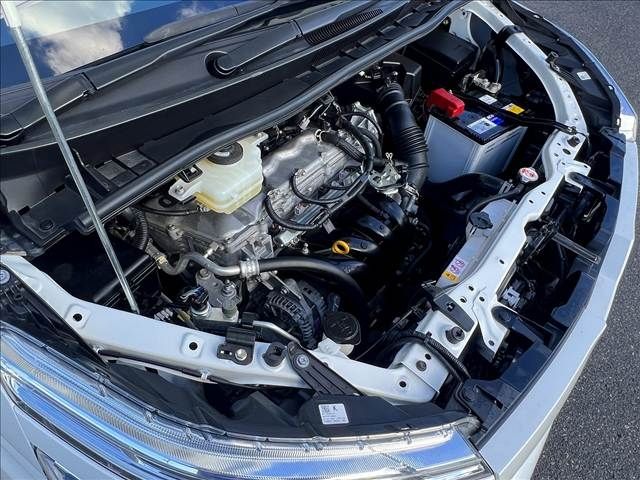 TOYOTA VOXY 4WD 2021 Image 31