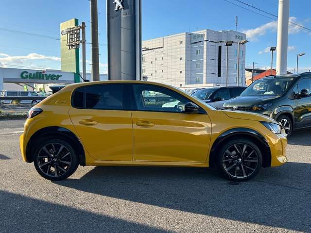 PEUGEOT 208 2022 Image 31