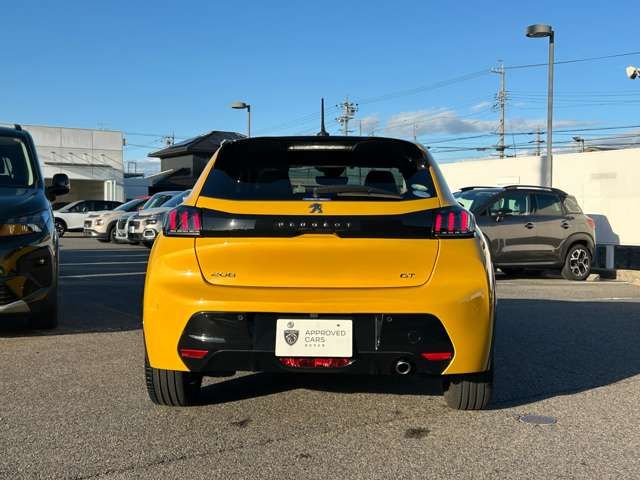 PEUGEOT 208 2022 Image 31