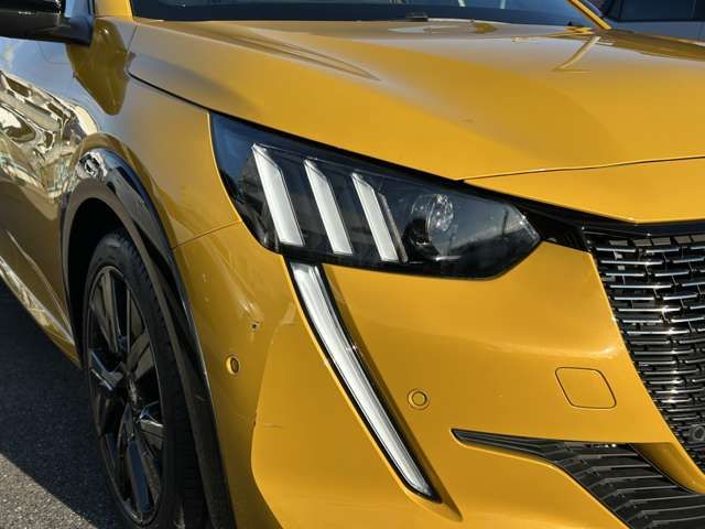 PEUGEOT 208 2022 Image 31