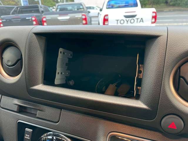 NISSAN NV350 CARAVAN 2025 Image 31