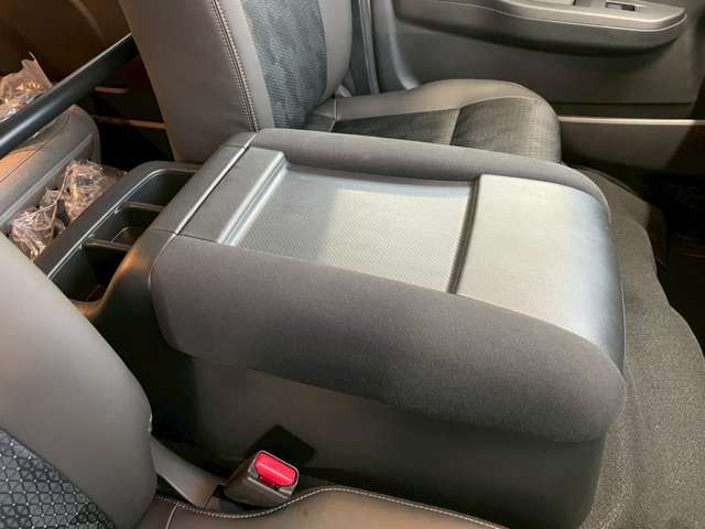 NISSAN NV350 CARAVAN 2025 Image 31