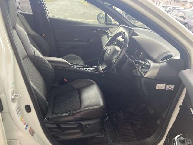 TOYOTA C-HR 2017 Image 31