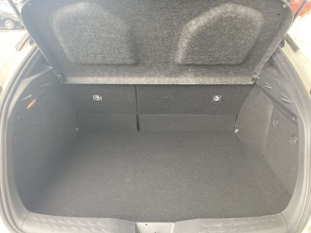 TOYOTA C-HR 2017 Image 31