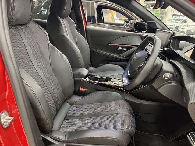 PEUGEOT E-208 2023 Image 31