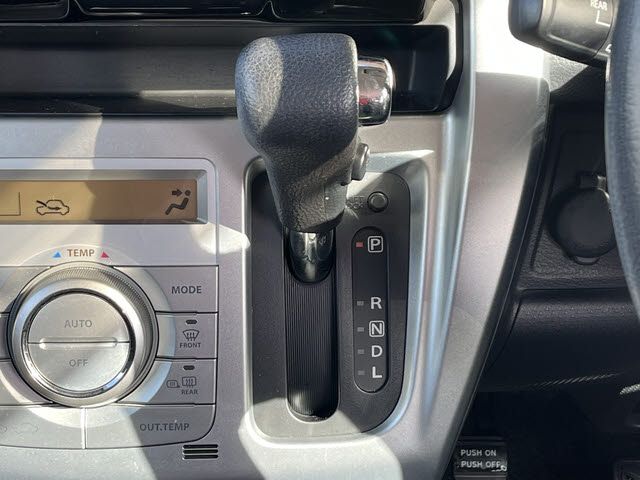 SUZUKI HUSTLER 2015 Image 31