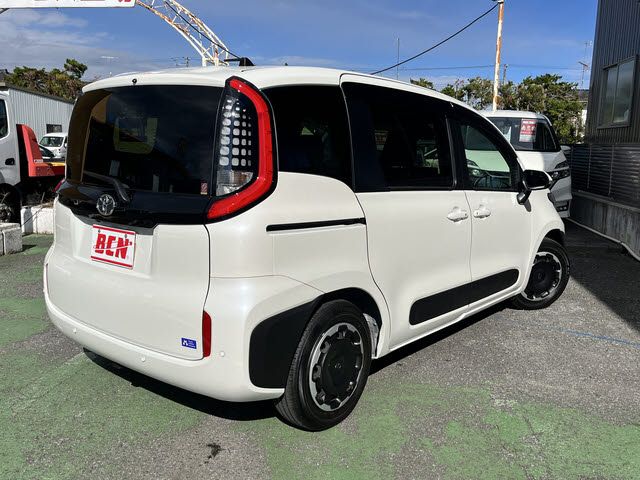 TOYOTA SIENTA 2023 Image 31
