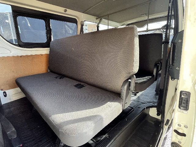 TOYOTA HIACE VAN 4WD 2019 Image 31
