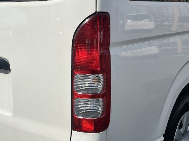 TOYOTA HIACE VAN 4WD 2019 Image 31