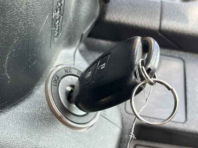 TOYOTA HIACE VAN 4WD 2019 Image 31