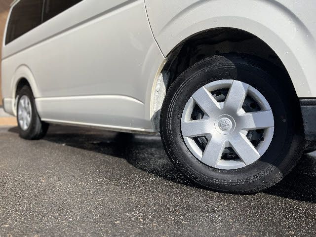 TOYOTA HIACE VAN 4WD 2019 Image 31