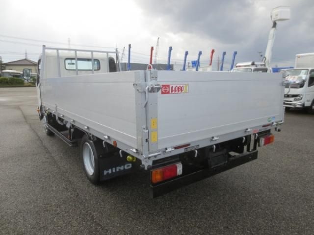 HINO DUTRO 2014 Image 31