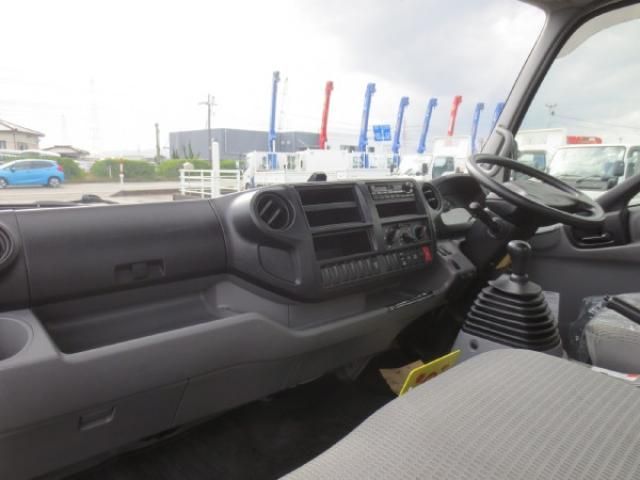 HINO DUTRO 2014 Image 31