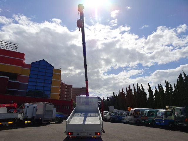 MITSUBISHI FUSOU FIGHTER 2002 Image 31