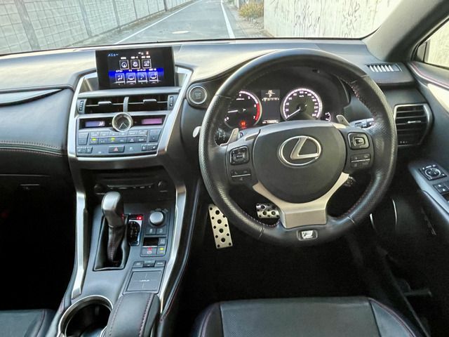 TOYOTA LEXUS NX200T AWD 2015 Image 31