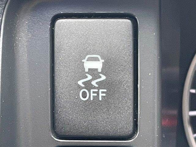 TOYOTA HIACE VAN 4WD 2018 Image 31