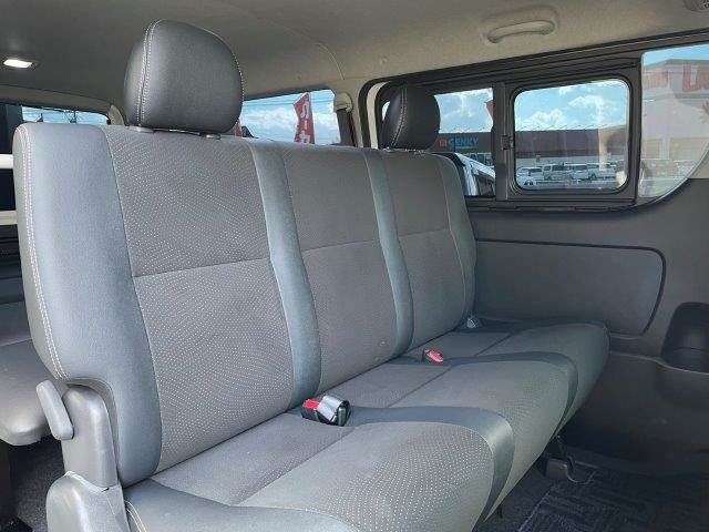 TOYOTA HIACE VAN 4WD 2018 Image 31