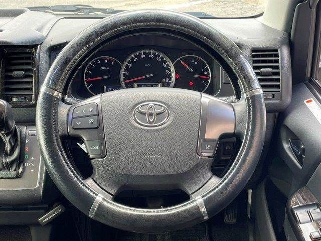 TOYOTA HIACE VAN 4WD 2018 Image 31