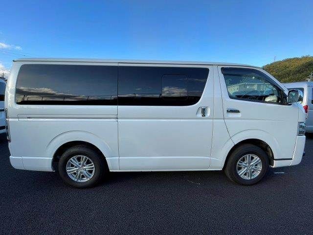 TOYOTA HIACE VAN 4WD 2018 Image 31