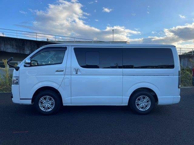 TOYOTA HIACE VAN 4WD 2018 Image 31