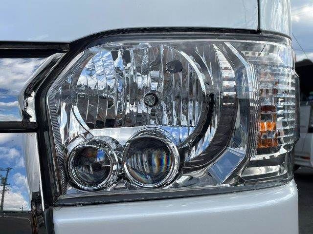 TOYOTA HIACE VAN 4WD 2018 Image 31