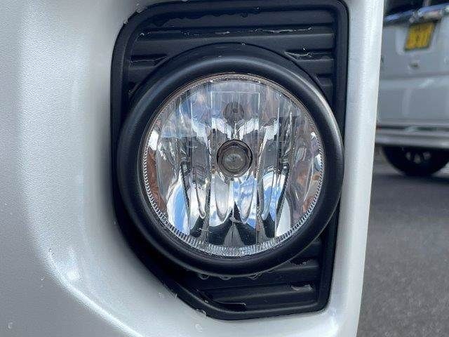 TOYOTA HIACE VAN 4WD 2018 Image 31