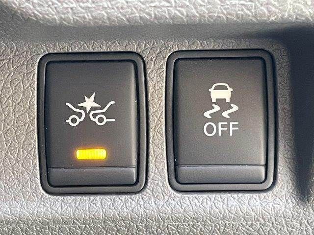 NISSAN NV350 CARAVAN 4WD 2018 Image 31