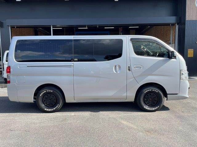 NISSAN NV350 CARAVAN 4WD 2018 Image 31