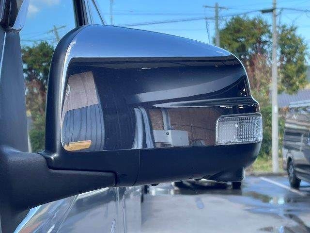 NISSAN NV350 CARAVAN 4WD 2018 Image 31