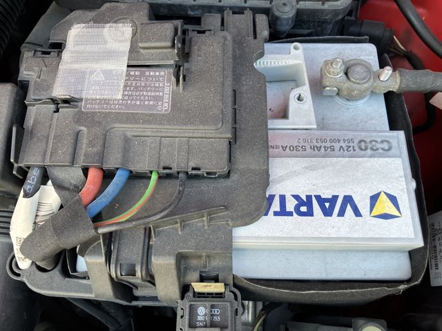 VOLKSWAGEN POLO 2011 Image 31