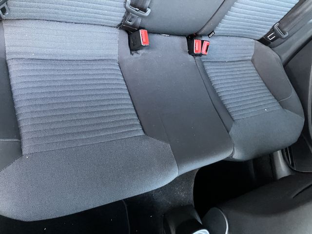 VOLKSWAGEN POLO 2011 Image 31