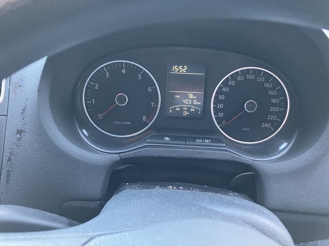 VOLKSWAGEN POLO 2011 Image 31