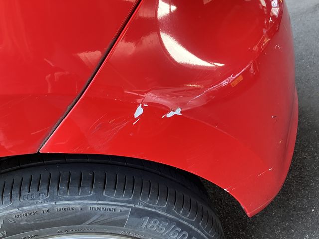 VOLKSWAGEN POLO 2011 Image 31