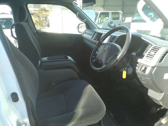 TOYOTA HIACE WAGON 4WD 2012 Image 31