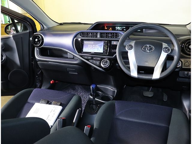 TOYOTA AQUA 2016 Image 31