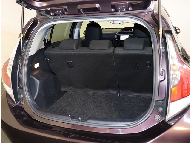 TOYOTA AQUA 2016 Image 31