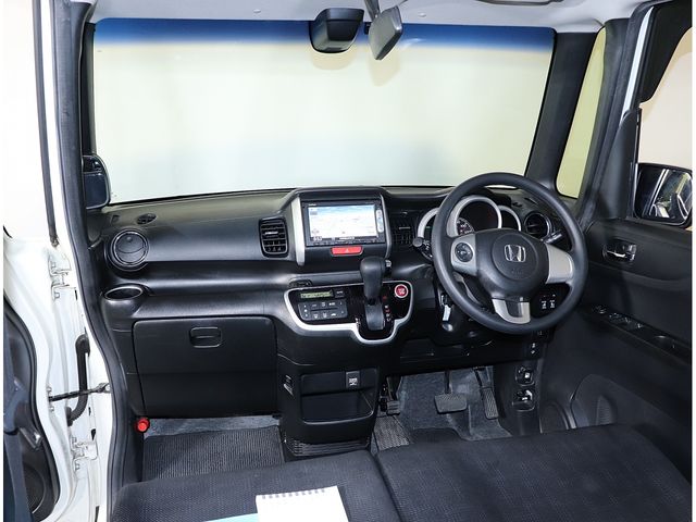 HONDA N BOX 2015 Image 31