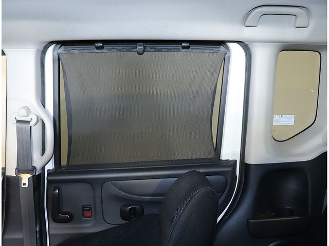 HONDA N BOX 2015 Image 31