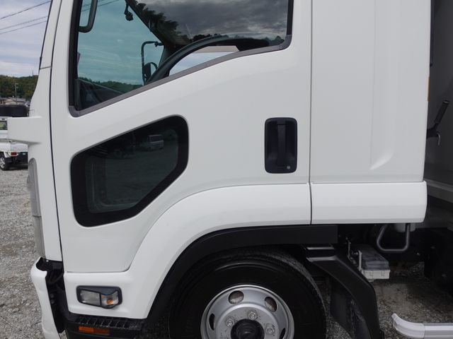 ISUZU FORWARD 2013 Image 31