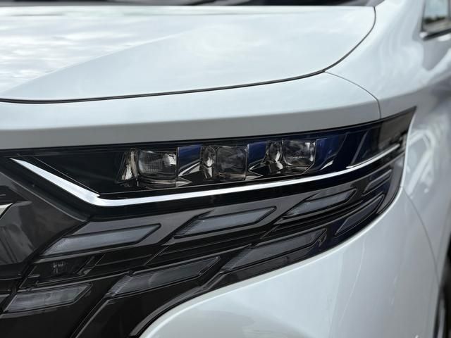 TOYOTA ALPHARD HYBRID 2024 Image 31