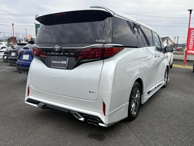 TOYOTA ALPHARD HYBRID 2024 Image 31