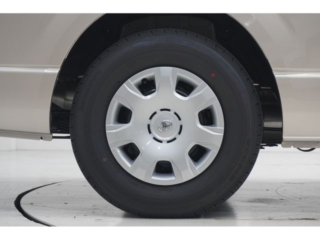 TOYOTA HIACE WAGON 4WD 2025 Image 31