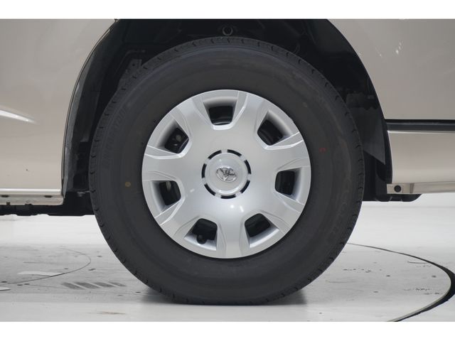 TOYOTA HIACE WAGON 4WD 2025 Image 31