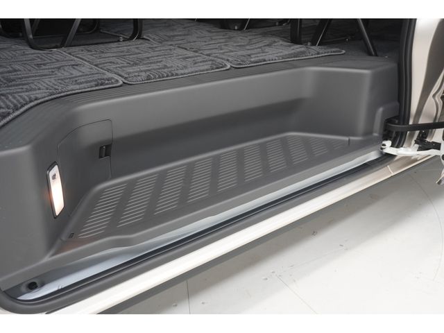 TOYOTA HIACE WAGON 4WD 2025 Image 31