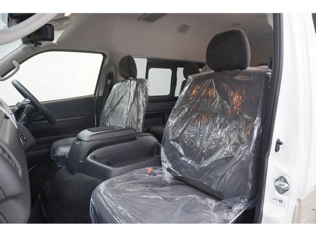 TOYOTA HIACE WAGON 4WD 2025 Image 31