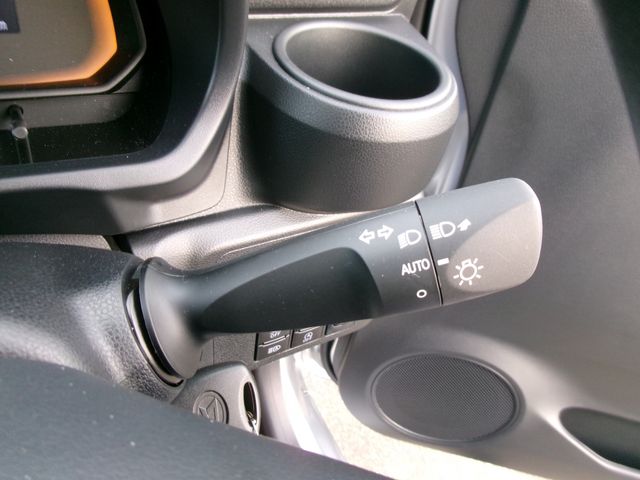 DAIHATSU MIRA E:S 4WD 2025 Image 31