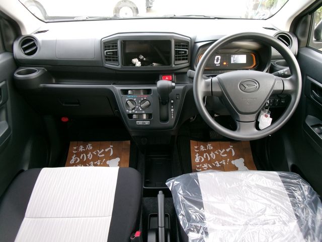 DAIHATSU MIRA E:S 4WD 2025 Image 31