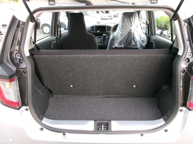 DAIHATSU MIRA E:S 4WD 2025 Image 31