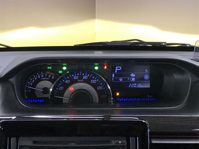 SUZUKI WAGON R STINGRAY 2018 Image 31