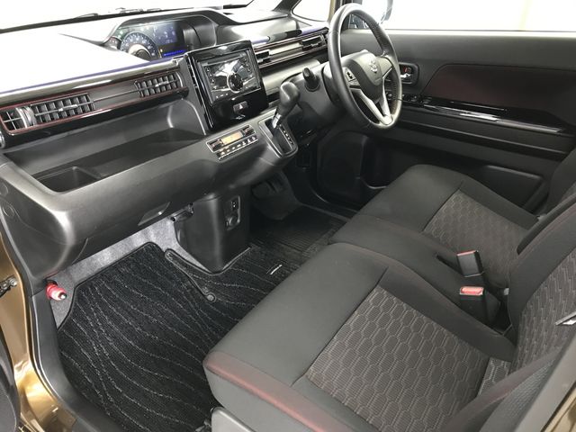 SUZUKI WAGON R STINGRAY 2018 Image 31